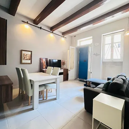 Center With Private Entrance *