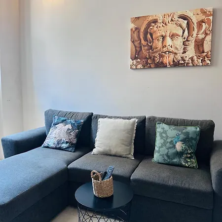 Center With Private Entrance شقة Gzira